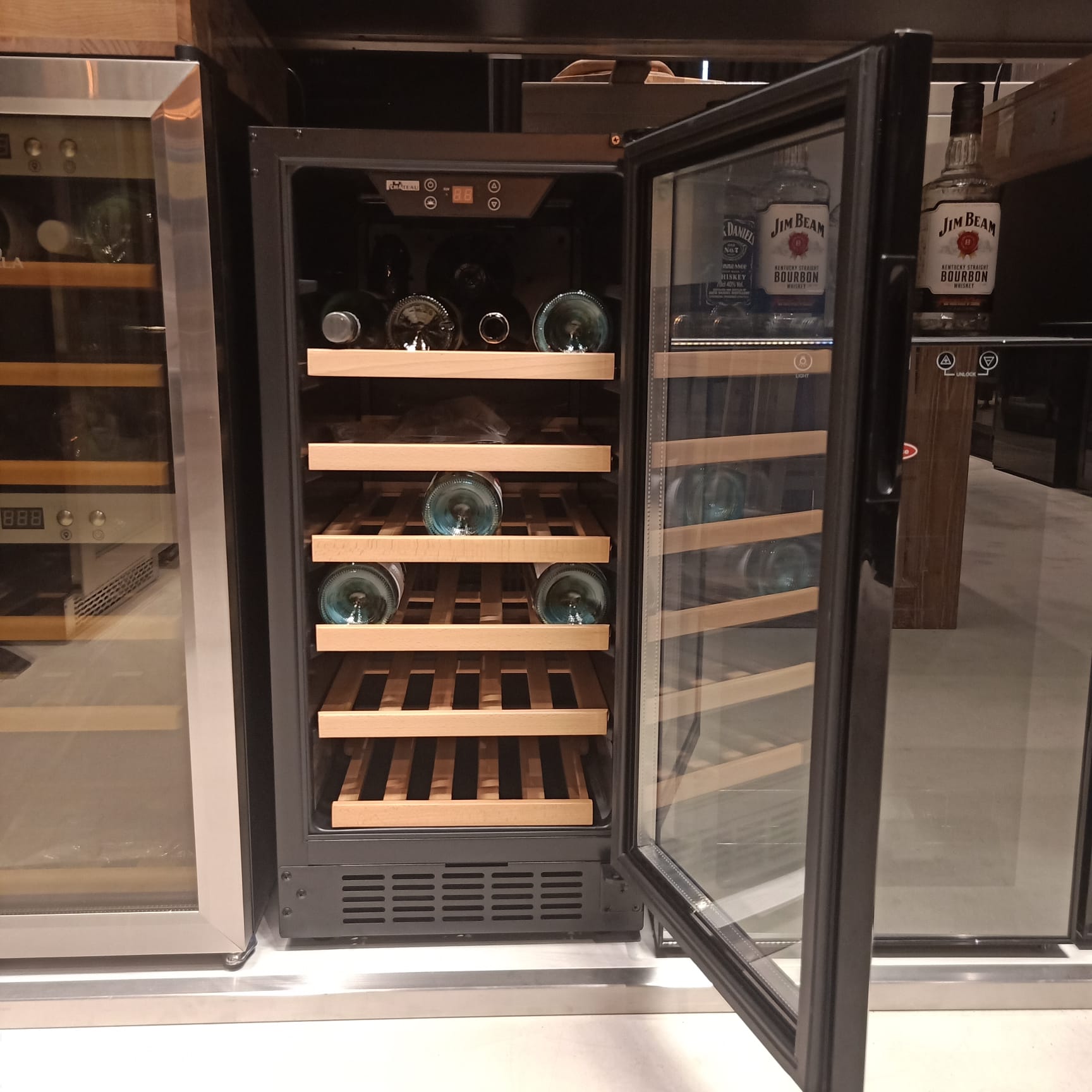 Chateau 30 Bot Wine Cabinet – WineFridge SG