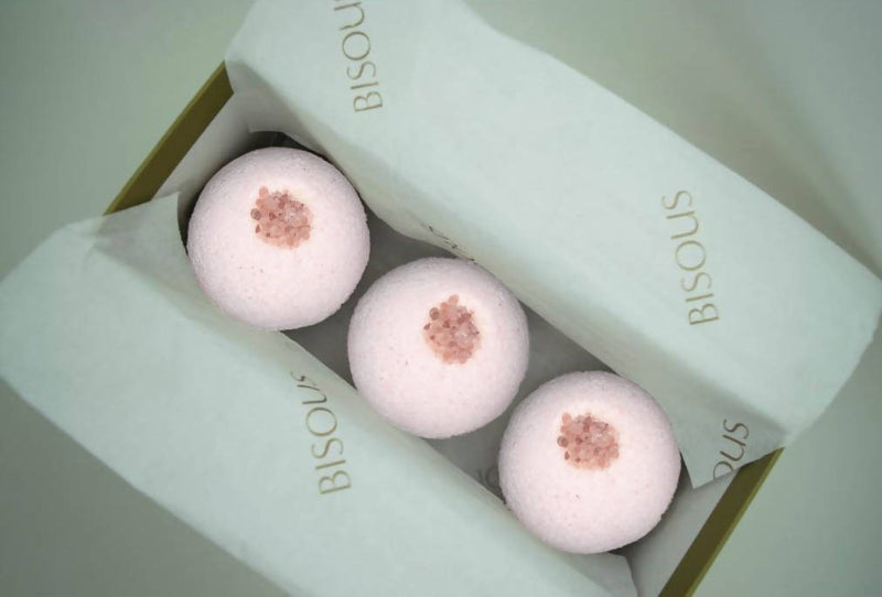 luxe bath bomb