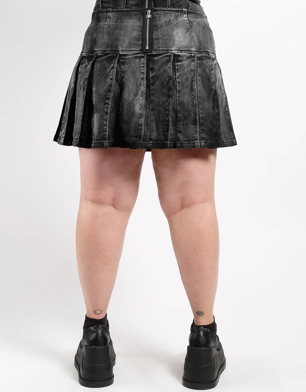 TRIPP NYC - CURVE PEACE PLEATED SKIRT