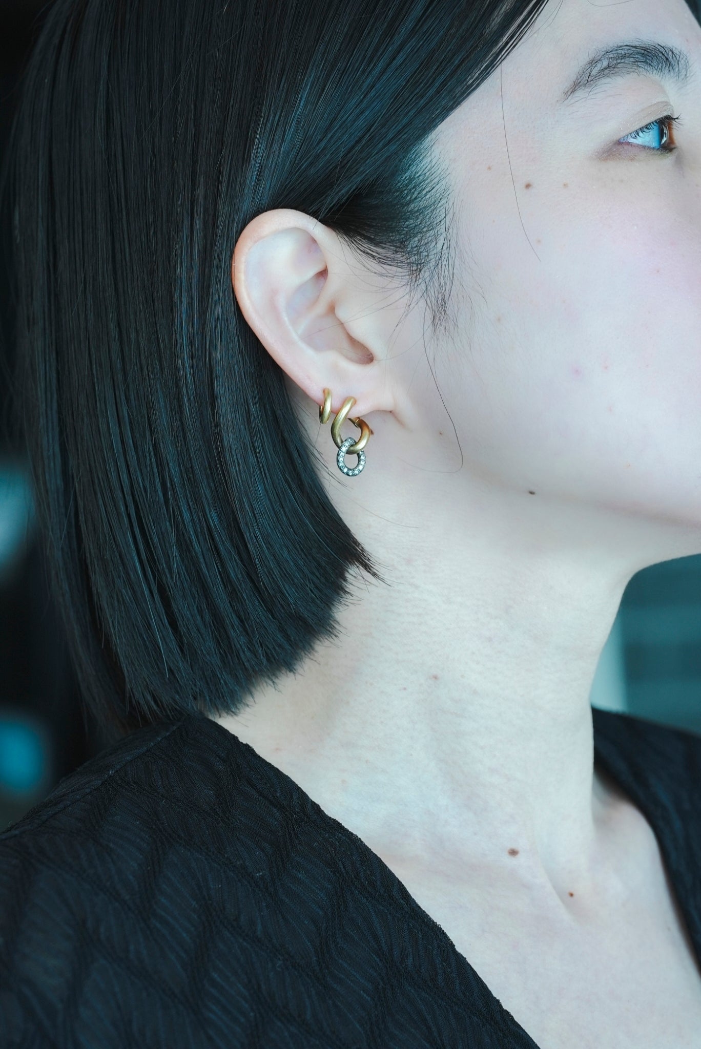 hum フープ ピアスHumete Pierced earrings - アクセサリー