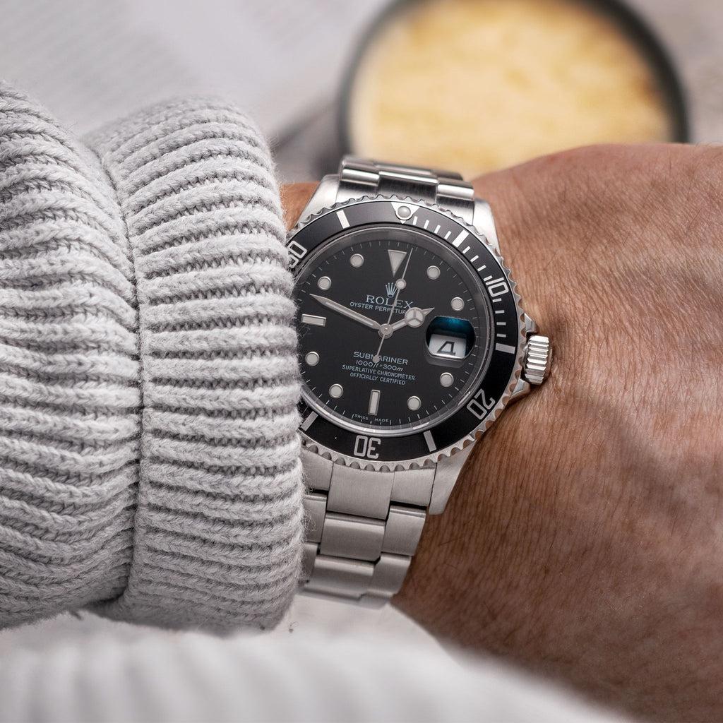 How to Tell if a Rolex Watch is Real or Fake: 11 Signs