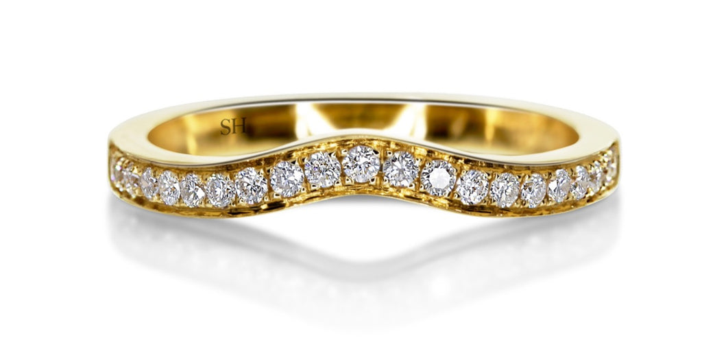 18k Yellow gold wedding band