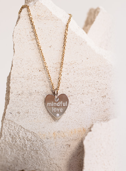 Kette mit ‚A mindful love‘ Herzanhänger