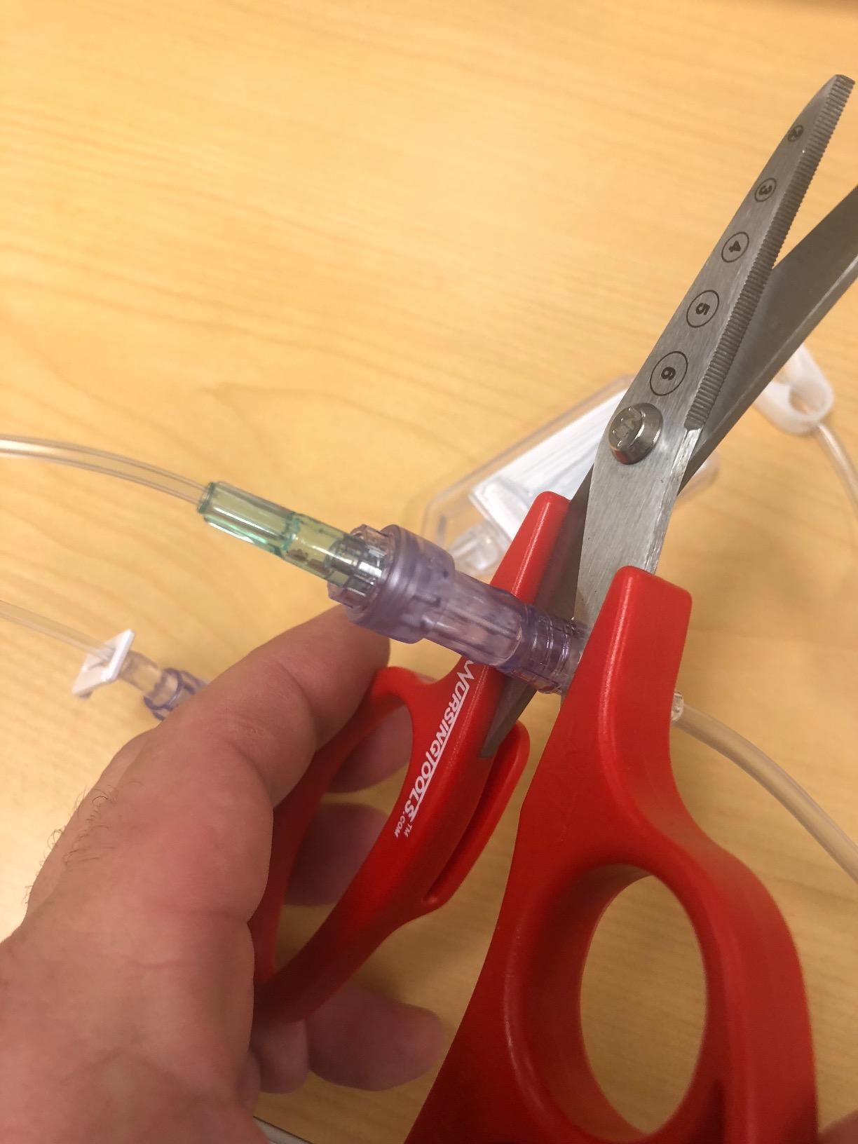 Night Owl Medical Scissors - Multi-tool 5-in-1 Compact Trauma Shears –  Nursingtools