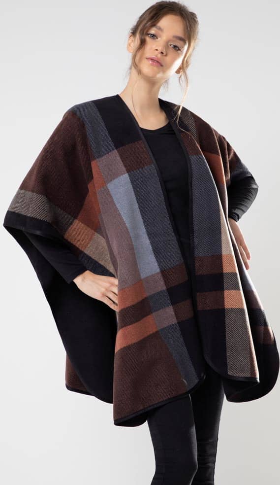 Poncho/warm cape for lady black Yaeli Fashion model 9309 – Conceptos