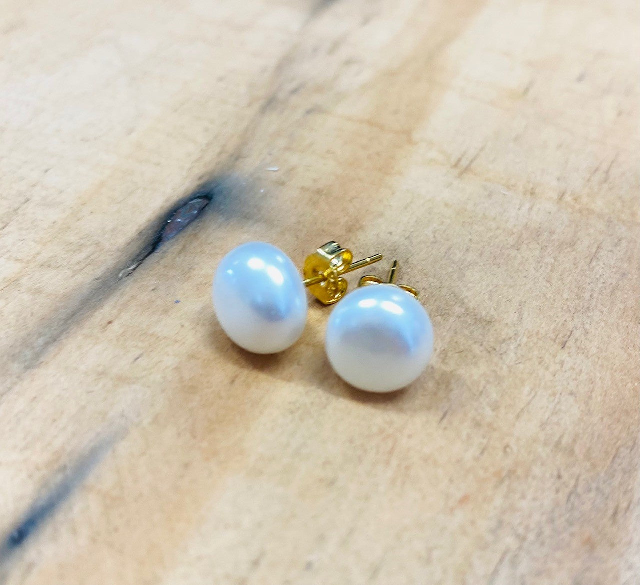 Picture of Pearl Earrings