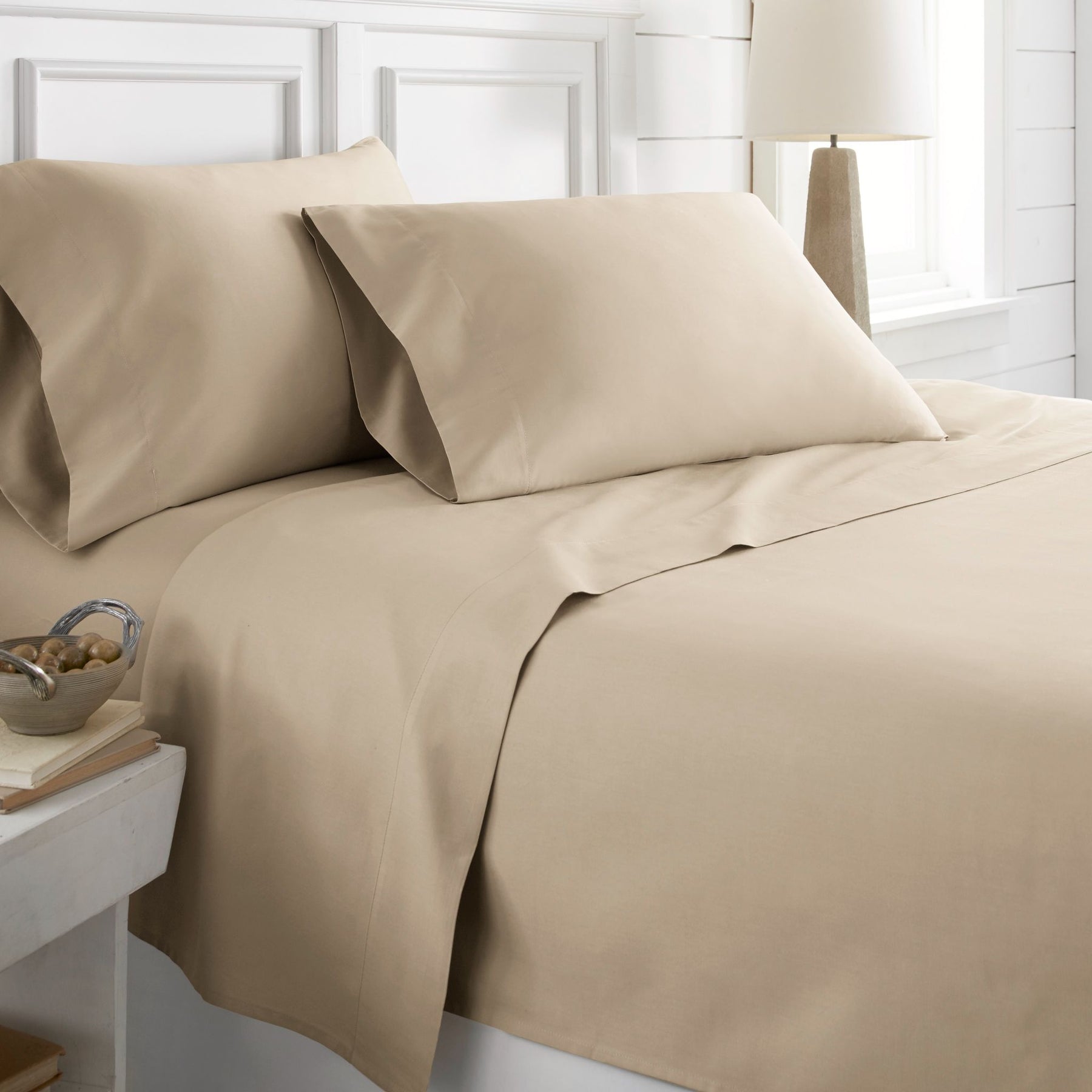 https://cdn.shopify.com/s/files/1/0405/2756/0870/products/egyptian-cotton-solid-sheets-beige_1800x1800.jpg?v=1648030926