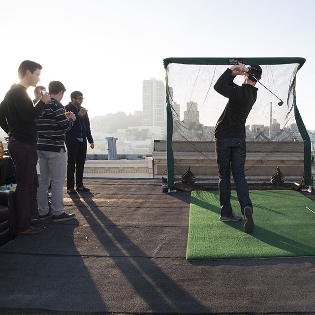 Office Golf Rooftop