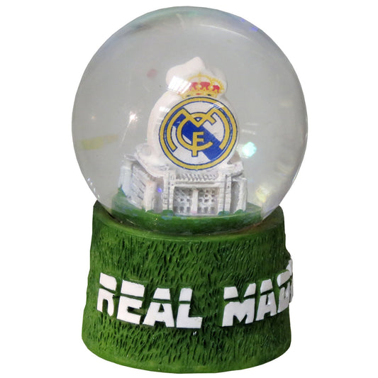 01. A LTD EDITION COLLECTABLE SUBBUTEO FIGURE IN THE COLOURS OF REAL MADRID.