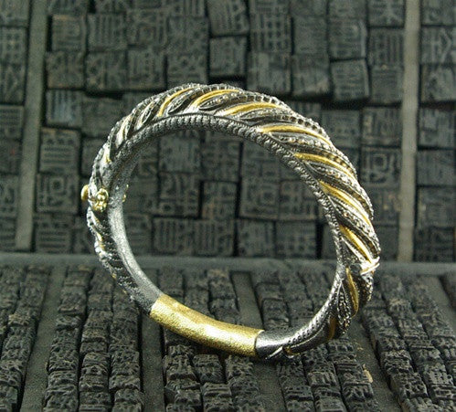 twist bracelet yellow gold