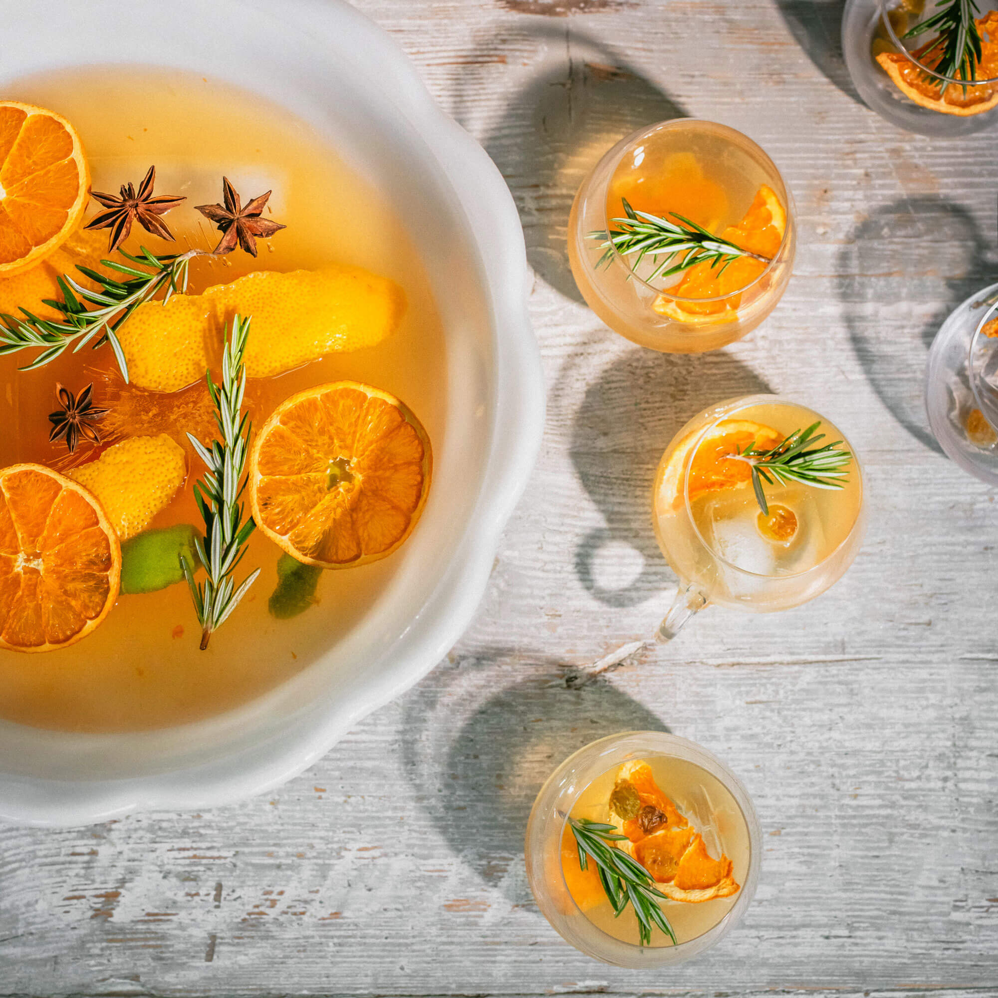 Dehydrated fruit for cocktails and drinks