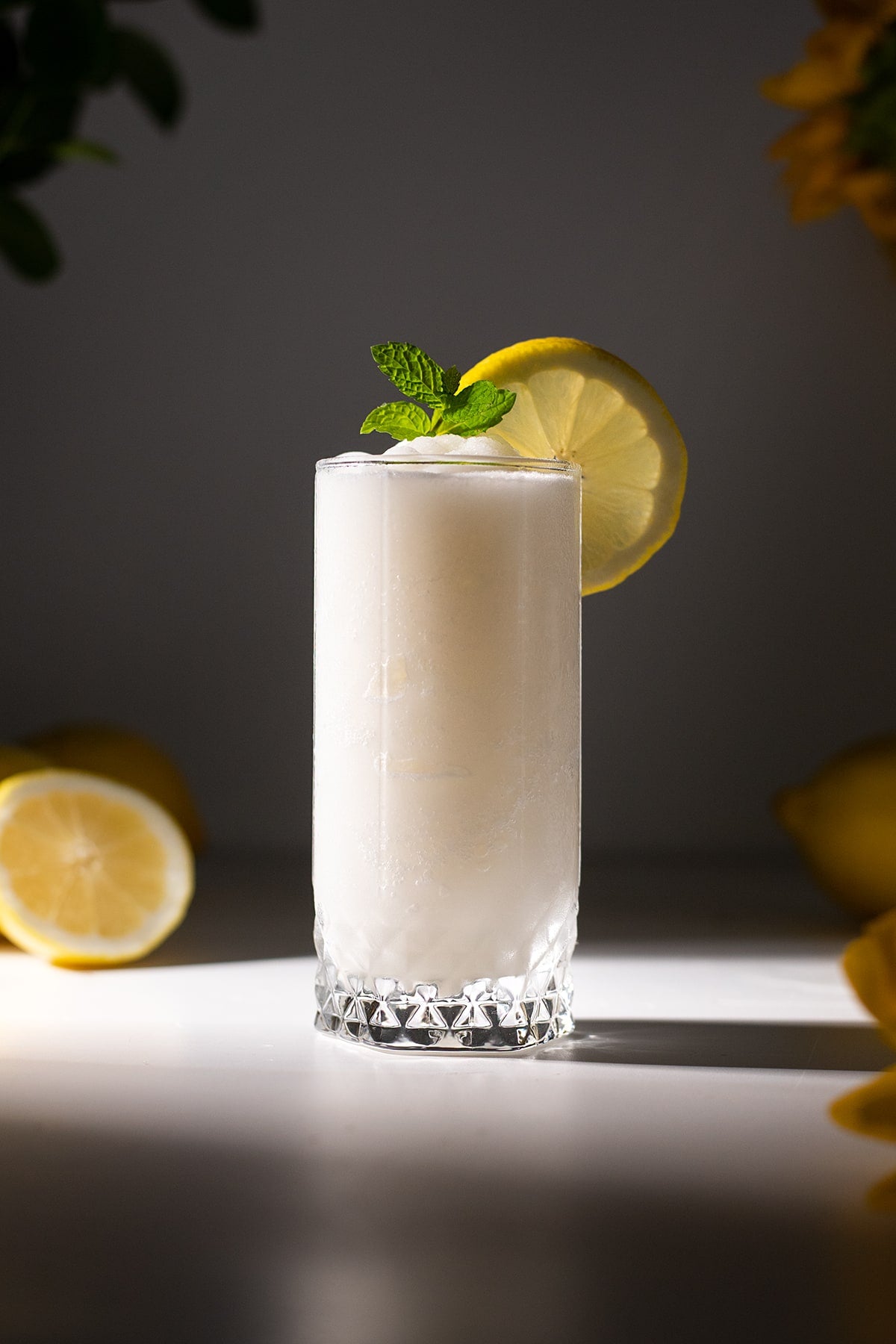 Lemon cocktail