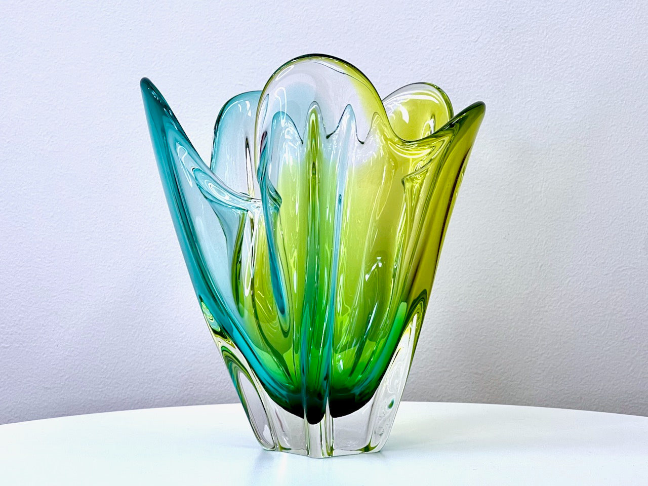 IWATSU ART GLASS 花瓶 未使用品 library.umsida.ac.id