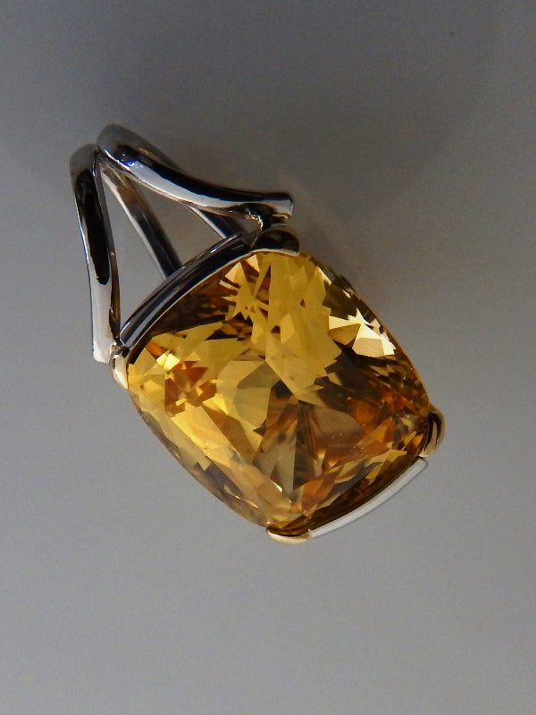 Yellow Sapphire and Alexandrite Pendant -- front view