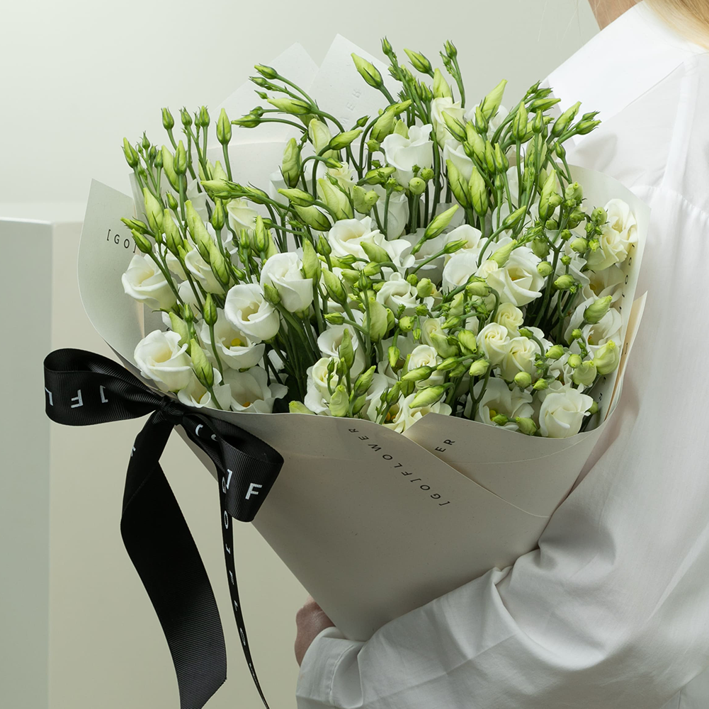 Powder White Lisianthus - GO FLOWER product image