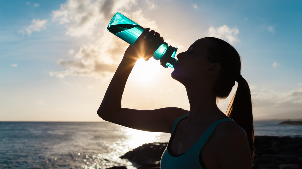 10 amazing reasons why you should drink water on an empty stomach in the morning.