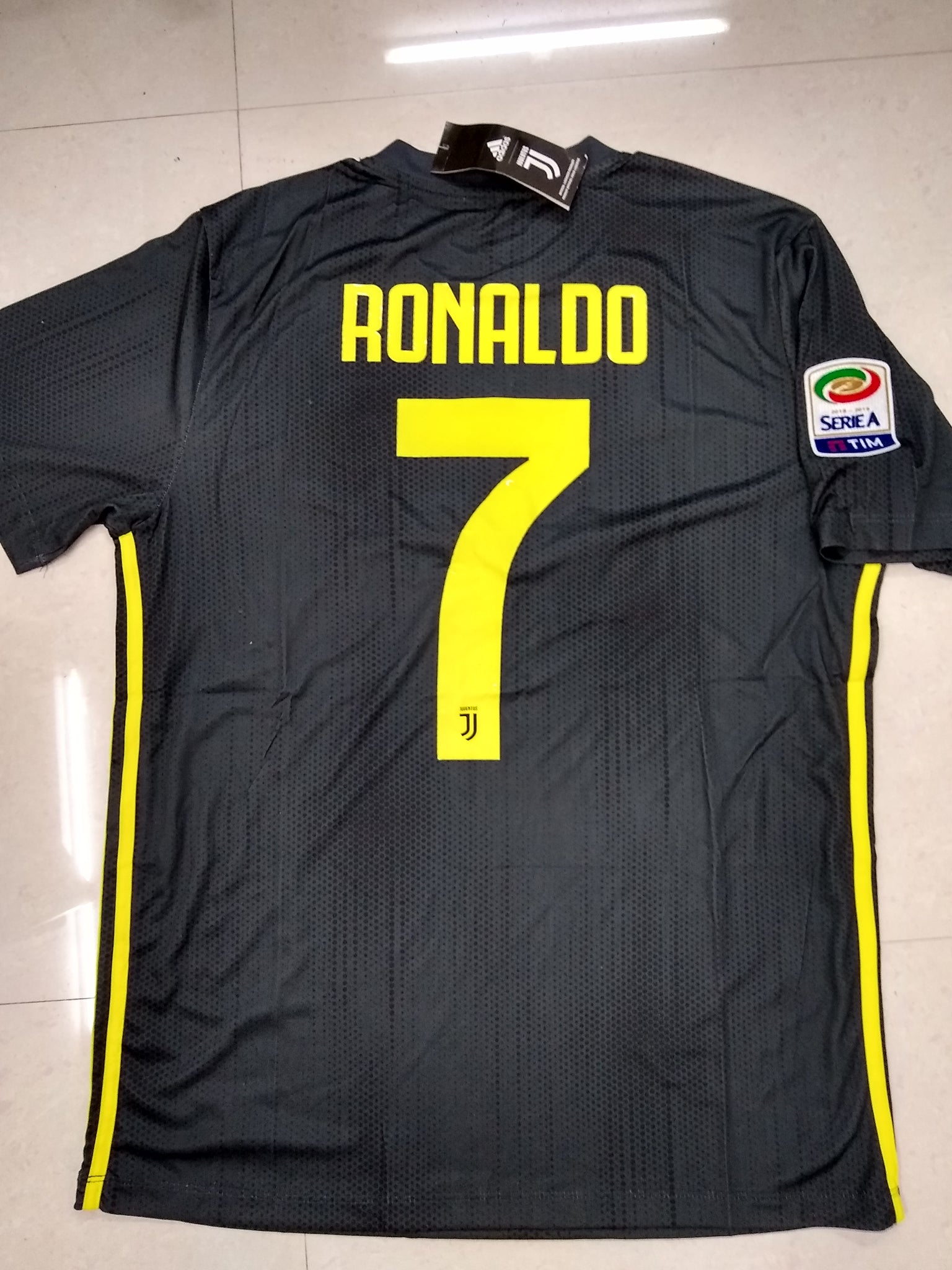 Juventus Ronaldo Home Football Jersey Season 2018-19 ...