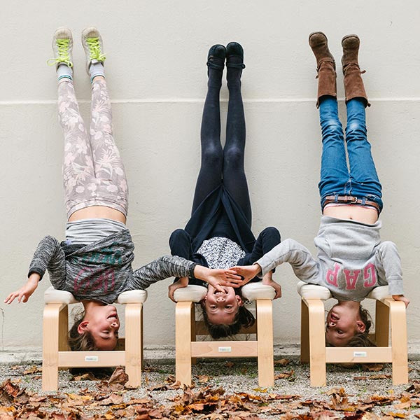 The girls don’t have any problems keeping their “feet up” all by themselves.