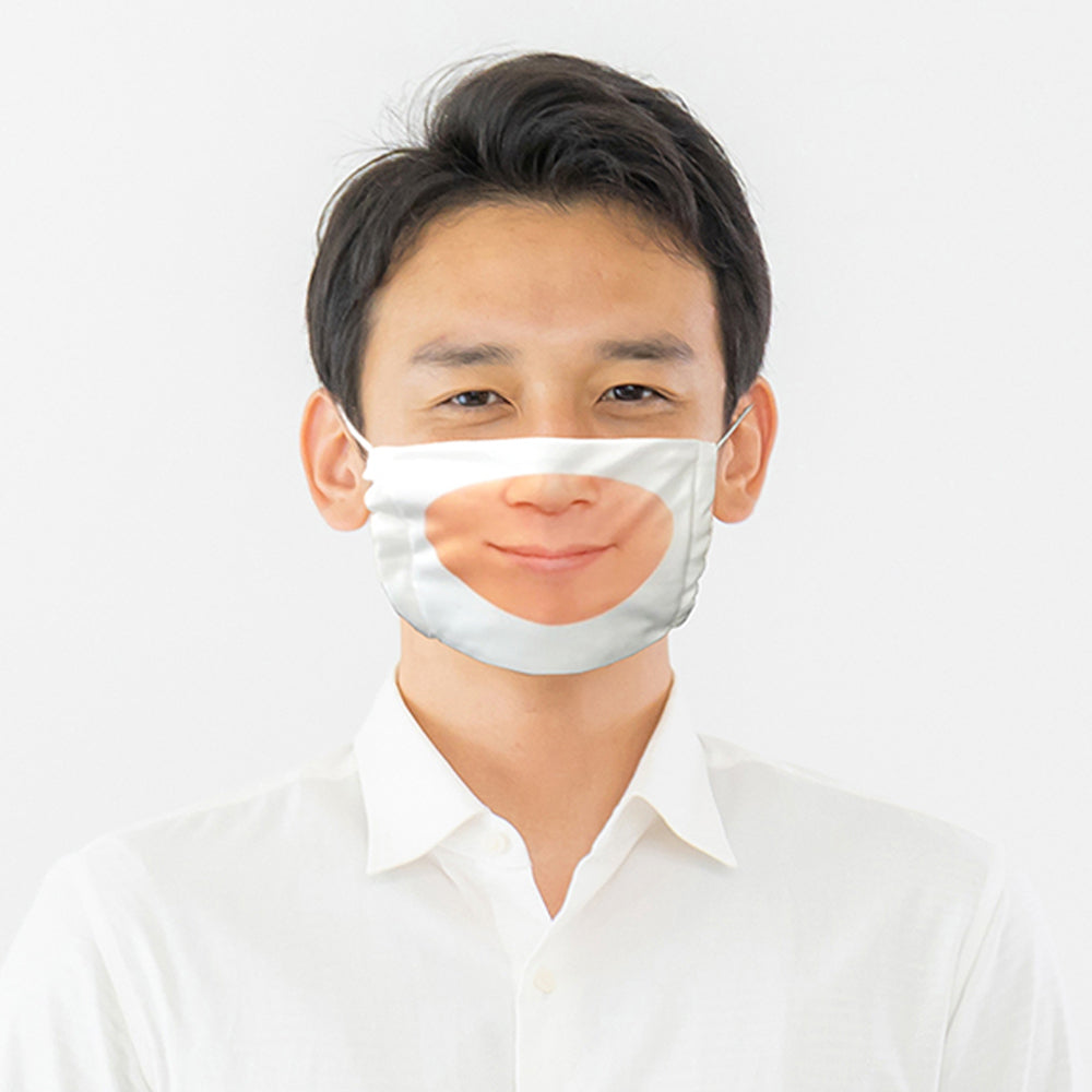 スマイルの口元をマスクに印刷 笑顔マスク アートワークス神戸