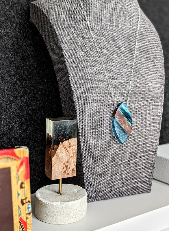 Almond Shaped Wood and Blue Resin Necklace