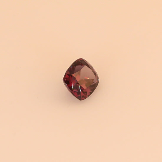 Load image into Gallery viewer, Natural Color Change Garnet 2.13 Carats
