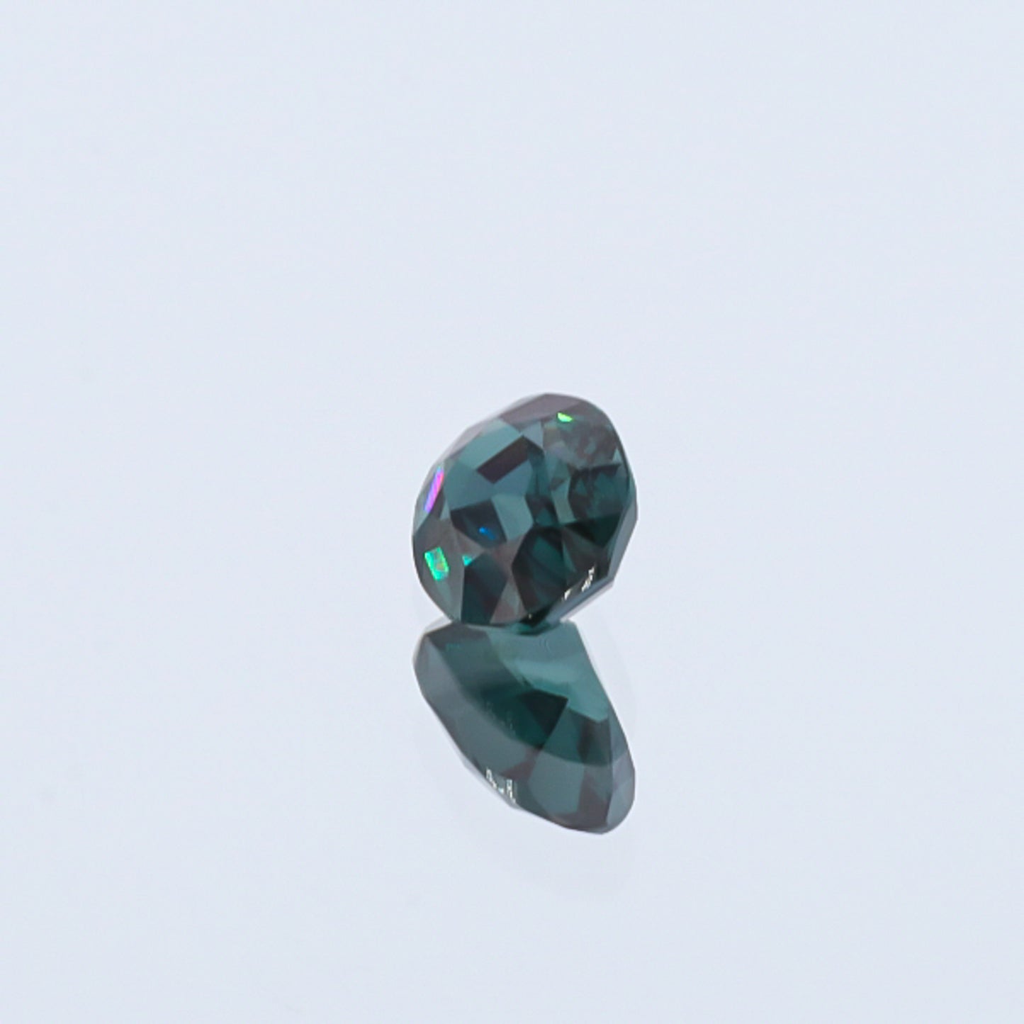 Load image into Gallery viewer, Natural Unheated Green Blue Spinel 3.12 Carats
