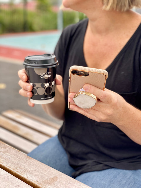 Rattan Phone Pop socket- phone grip – Harper 'n Olive