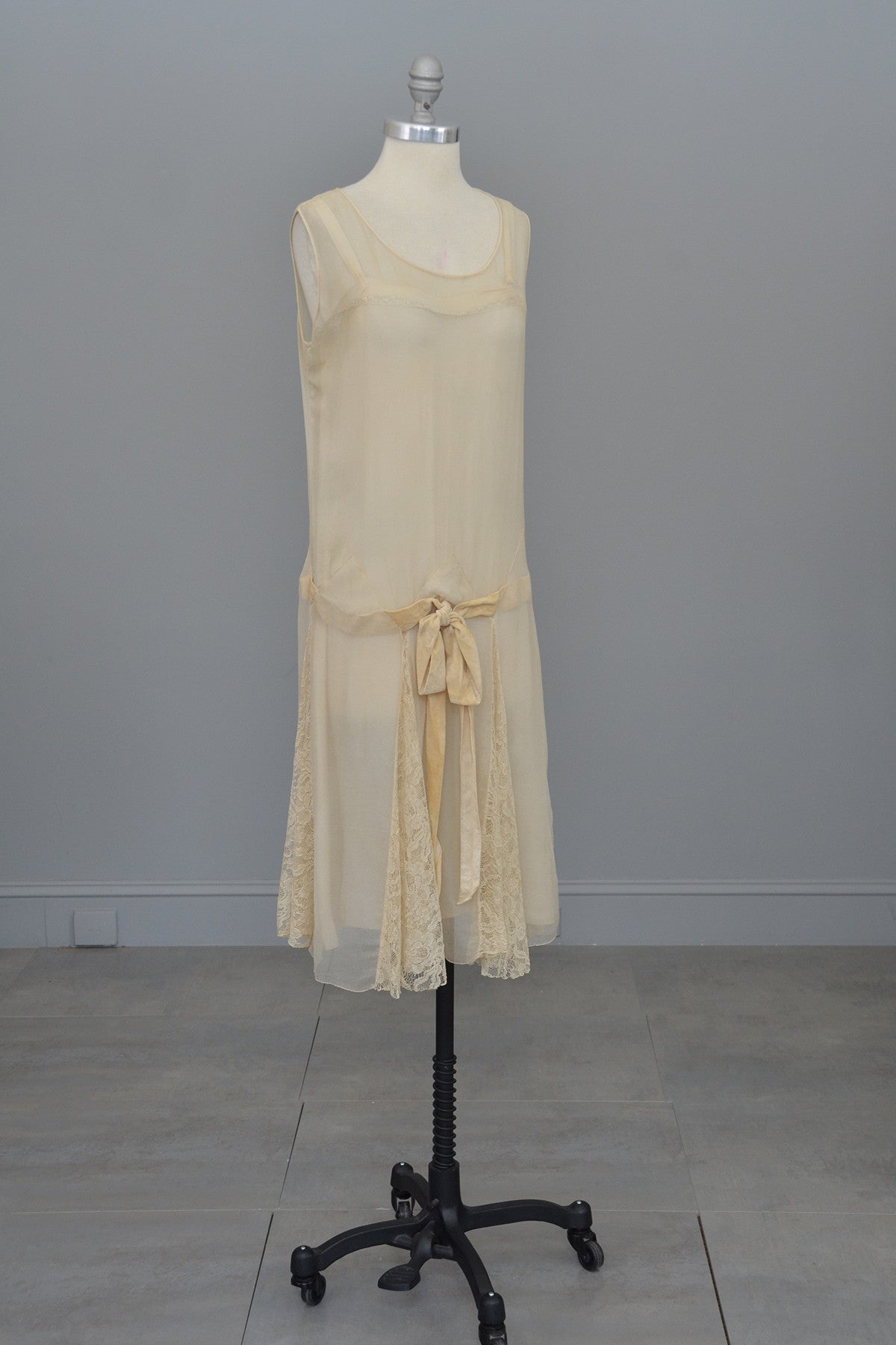 chiffon flapper dress