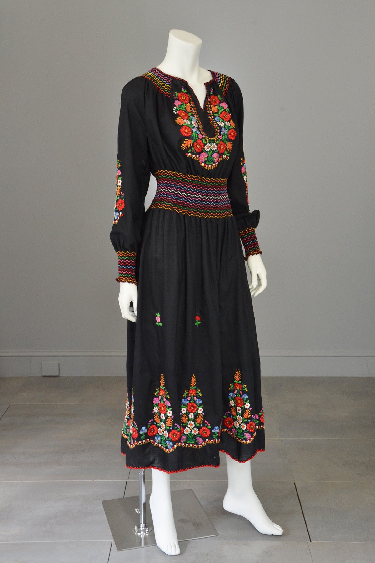 Vtg Embroidered Flowers on Black Hungarian style Peasant Dress ...