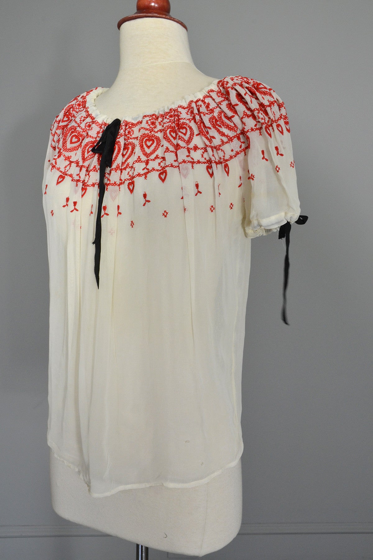 Red Hearts on Pearly White Nylon Chiffon Peasant Top | VintageVirtuosa