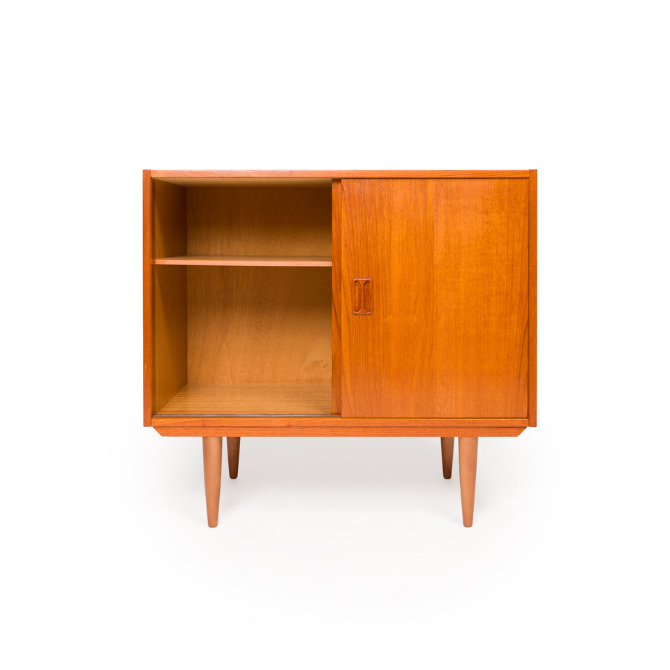 Vintage Danish Mid-Century Teak Credenza / Sideboard – MCM-SF