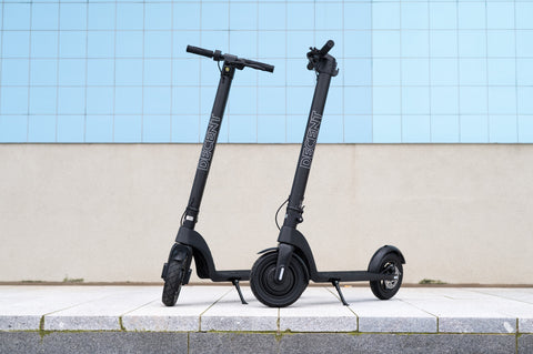 Decent electric scooters. Decent range, speed, motor power. Decent all round electric scooter. Great for beginners. Adult e-scooter. Purchase from Electric Travels https://electrictravels.co.uk/