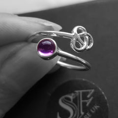 Celtic Trinity knot Ring With Amethyst