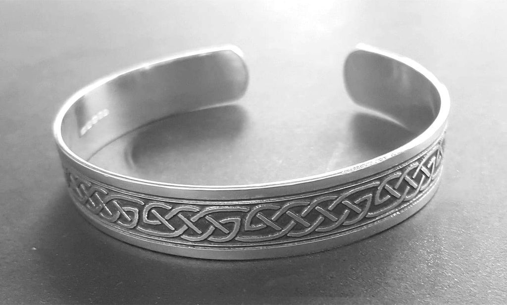 Mens Celtic Bangle Uk 1024x ?v=1580732656