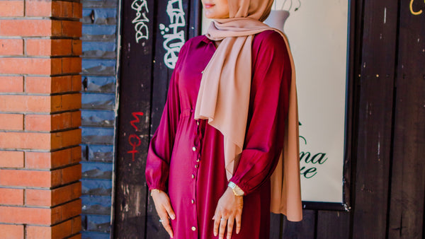 Model wearing a Classic Chiffon hijab from Momina Hijabs