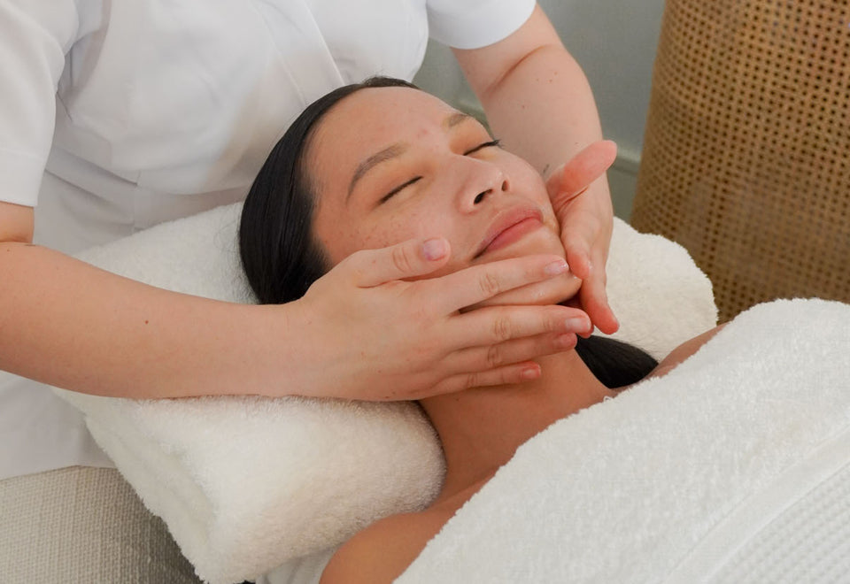 Deep cleanse facial treatment at Botanica Wellness Spa and Clinic