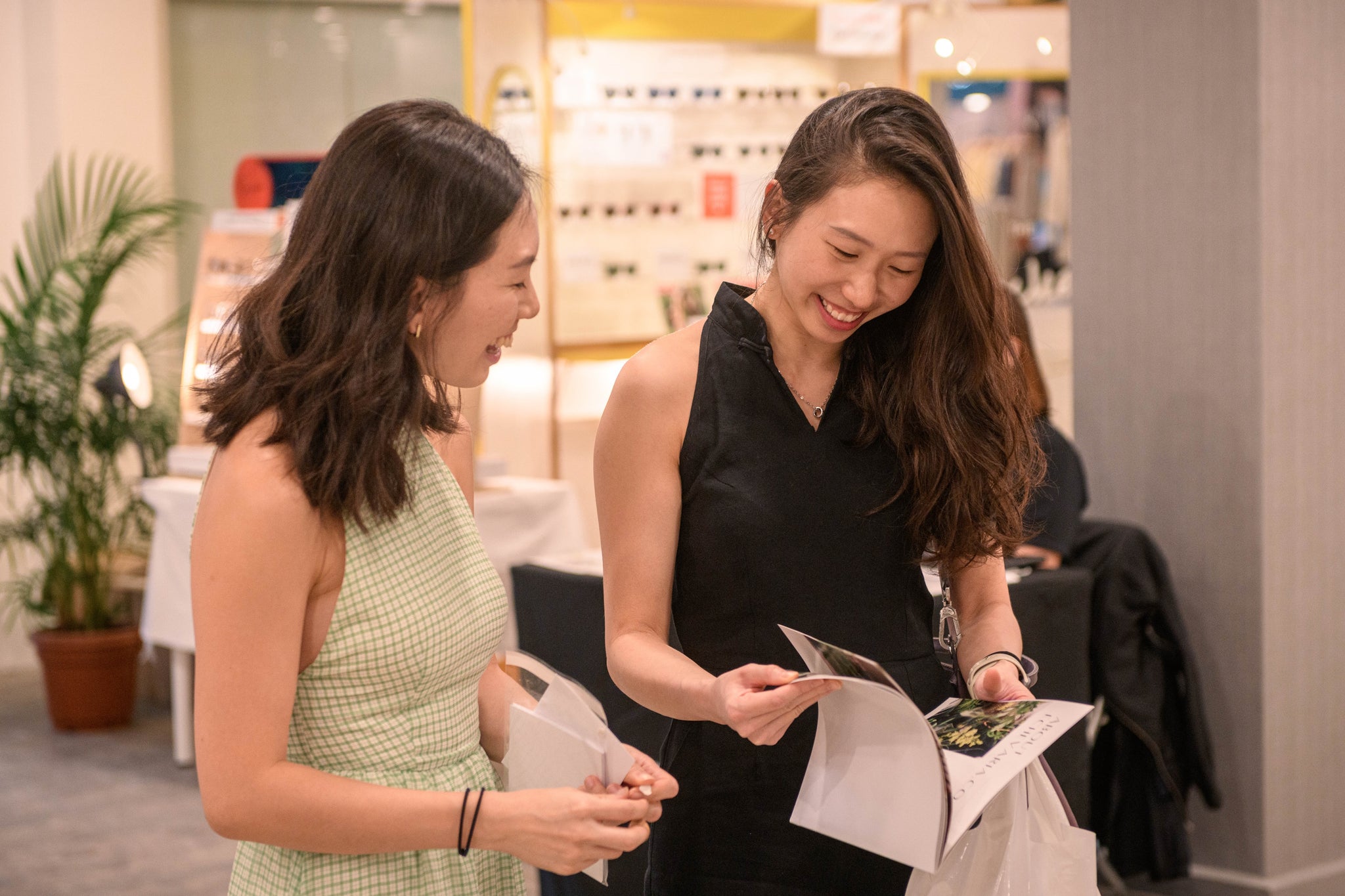 Boutiques Fair Singapore green botanical sustainable hanging installation