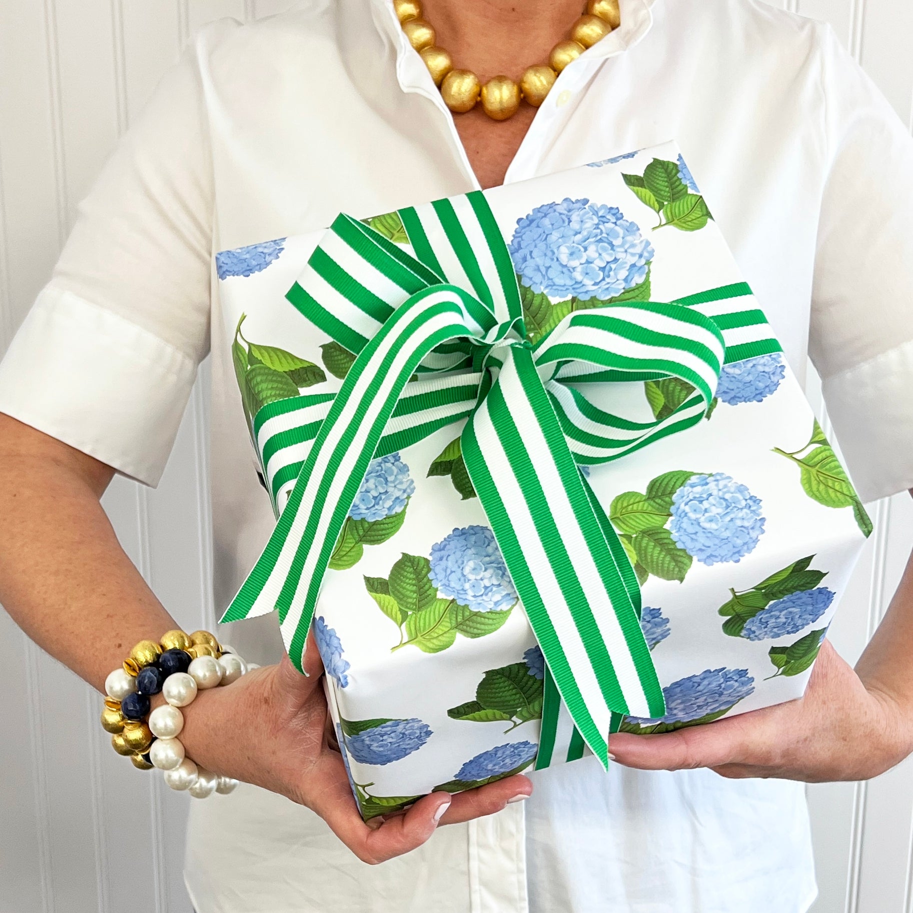 Blue Hydrangeas Wrap Roll