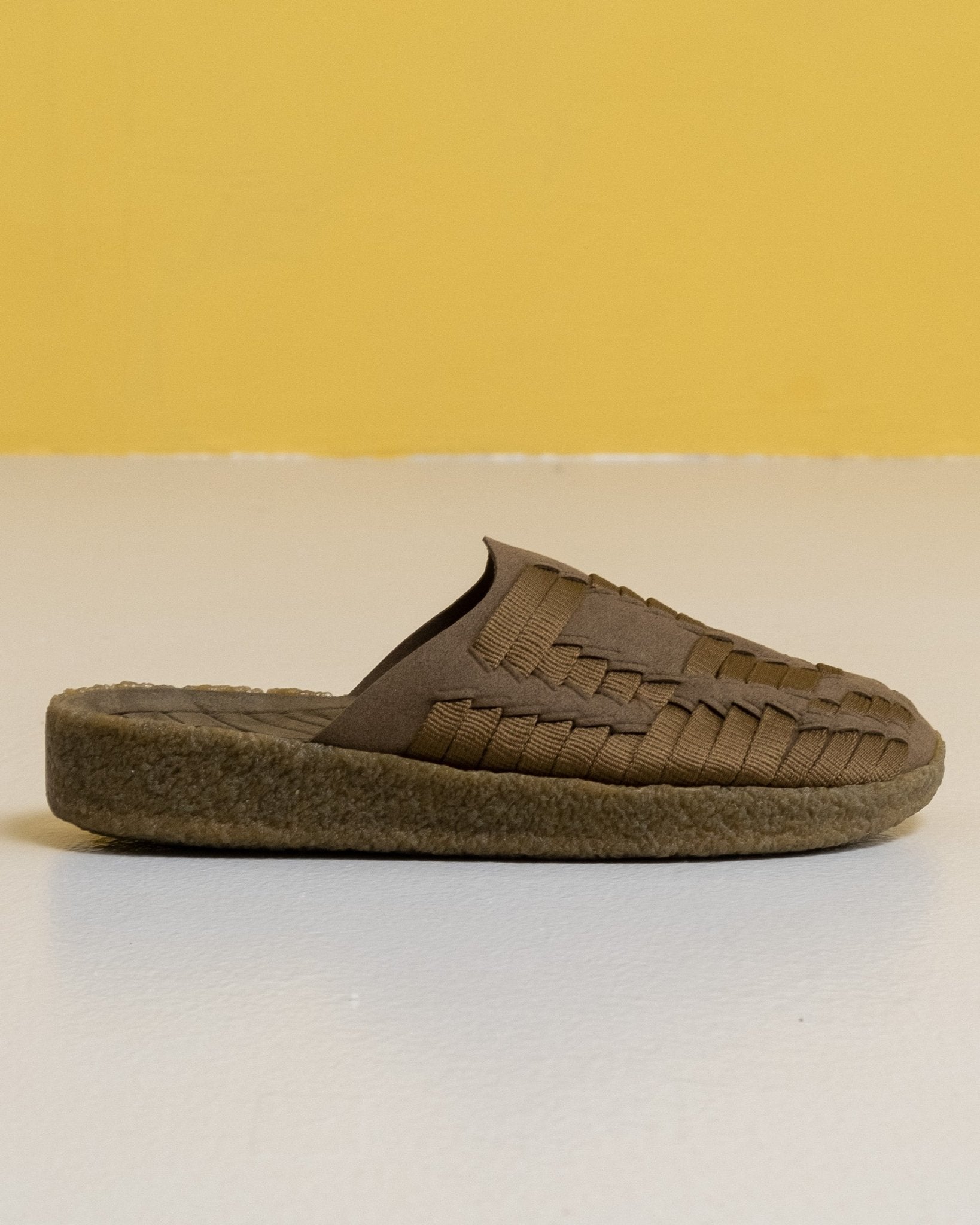 Thunderbird Suede/Vegan Leather Nylon Crepe Gum Sandals Olive