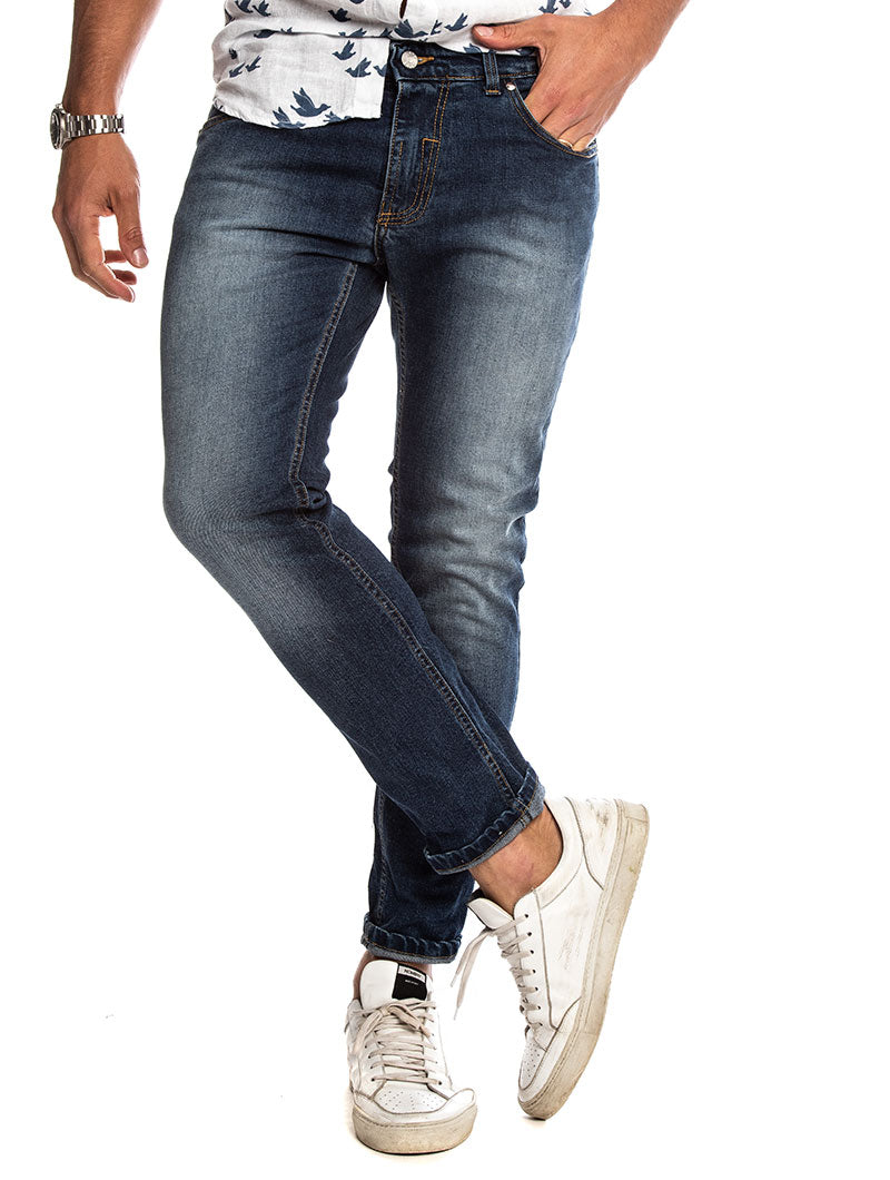 are slim jeans in style