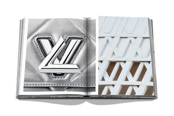Book Louis Vuitton Skin: Architecture of Luxury (Paris Edition