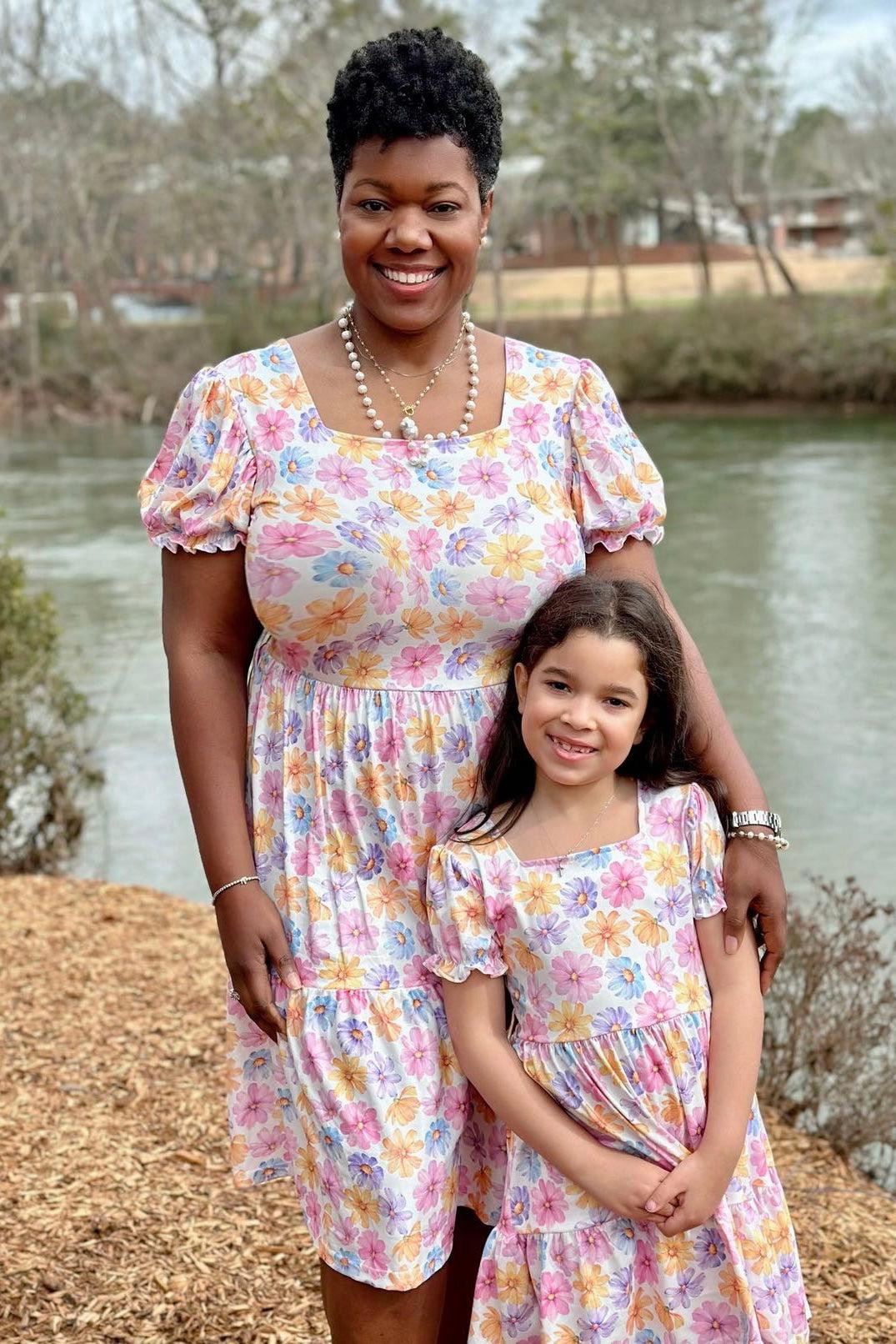 Family Matching Outfits NASHAKAITE Summer Mom And Daughter Dress Red Wine  Mesh Stitching Lace Party Dresses For Mommy And Me Mother And Daughter  Clothes 230316 From Kong06, $10.44 | DHgate.Com