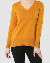 Load image into Gallery viewer, Lisette L - Sweater - 805190

