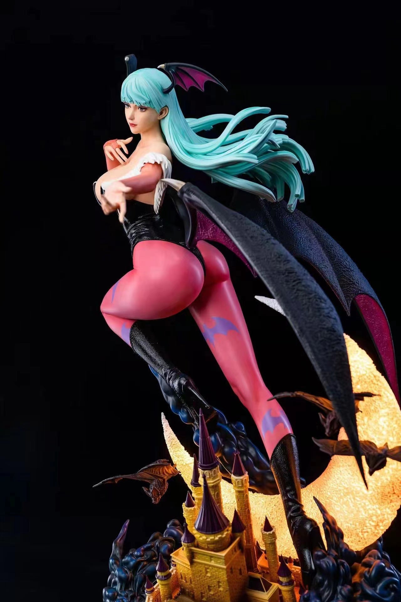 morrigan capcom figure