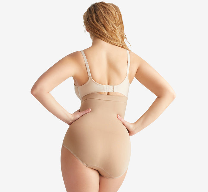 Yummie Womens Cooling Fx® High Waist Shapewear Brief : : Clothing,  Shoes & Accessories
