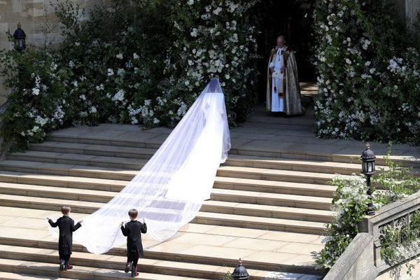 Screenshot of Meghan Markle's Handmade Veil | Arenlace