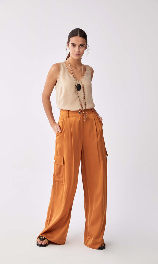 Roman Wide Leg Cargo Pocket Pant. 3