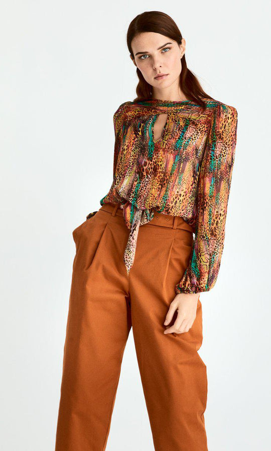 Roman Cropped High Waist Belted Pant. 3