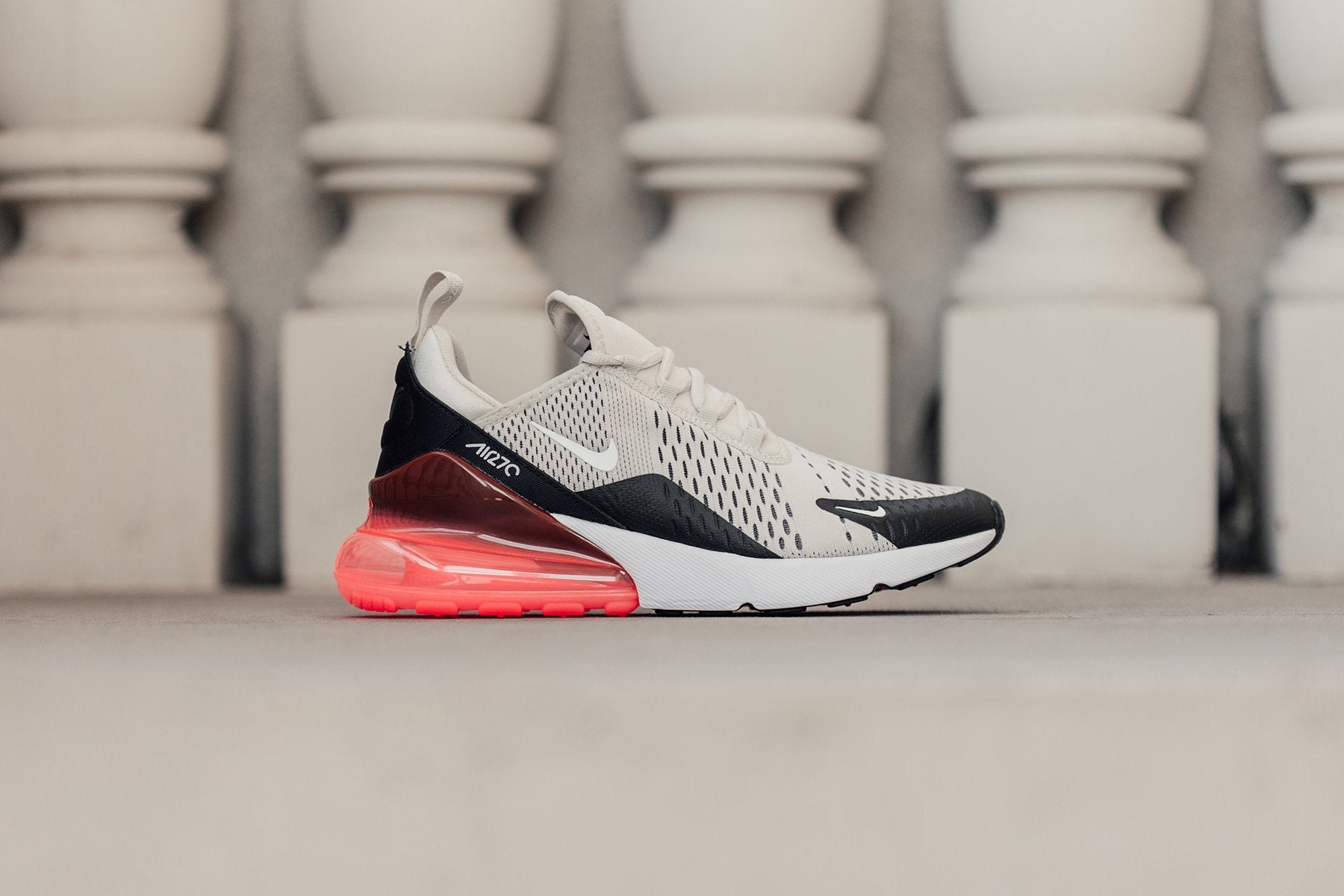 أكثر تسطحا أضواء السلف Nike Air Max 270 Black Light Bone Hot Punch Dsvdedommel Com