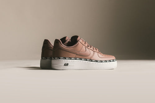 nike women's air force 1 se premium